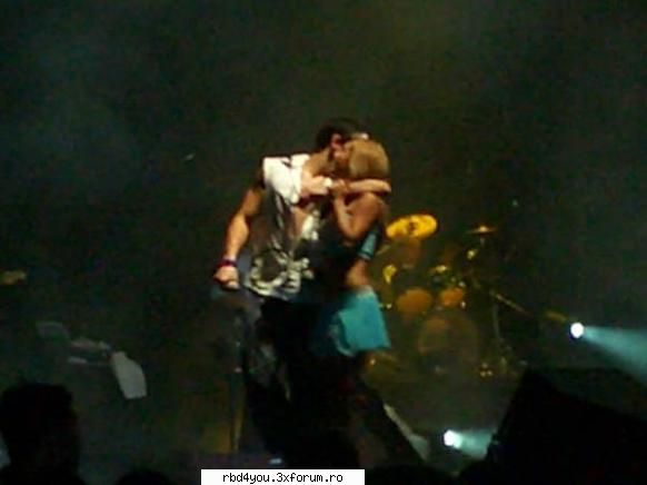 los A - anahi_rebelde - traume