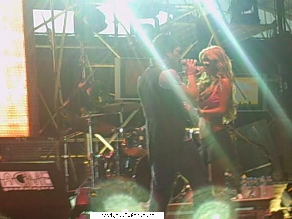 los A - anahi_rebelde - traume
