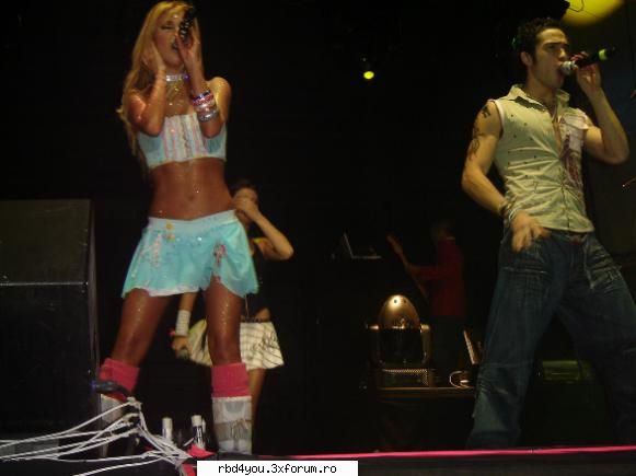 los A - anahi_rebelde - traume
