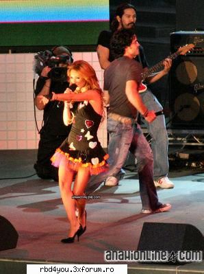 los A - anahi_rebelde - traume