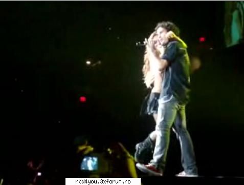 los A - anahi_rebelde - traume