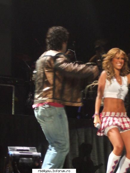 los A - anahi_rebelde - traume