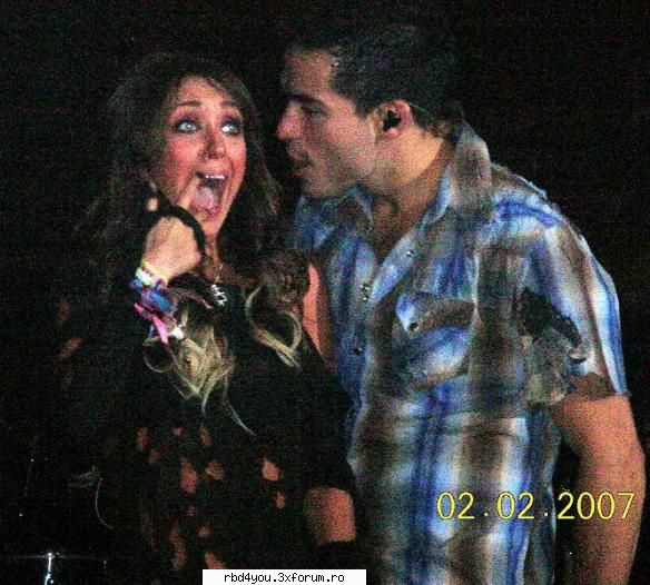 los A - anahi_rebelde - traume