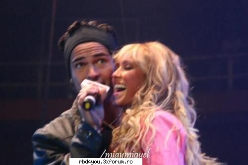 los A - anahi_rebelde - traume