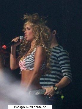 los A - anahi_rebelde - traume