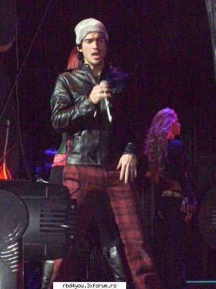 los A - anahi_rebelde - traume