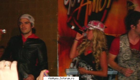 los A - anahi_rebelde - traume