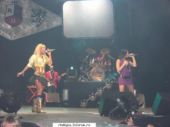 may y any - hilary_vondy - traume
