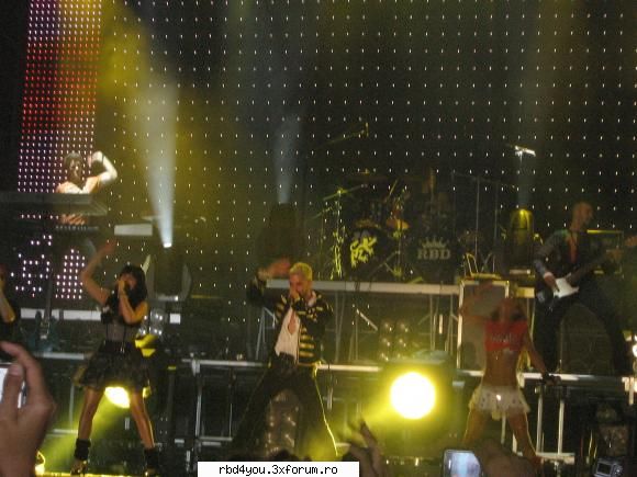 may y chris - anahi_rebelde - traume