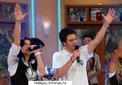 mayte y ucker - anahi_rebelde - traume