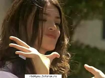 patito feo - si aici emma a tras mana - novele:* intra si filmele:*