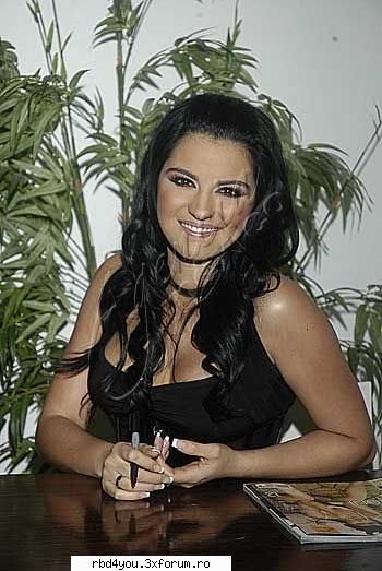 picz - hilary_vondy - Maite