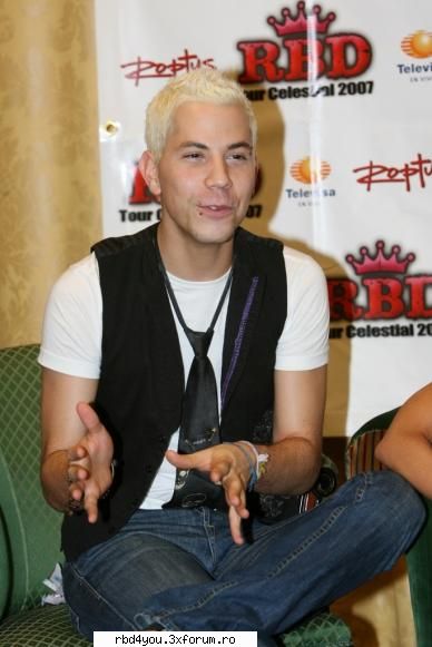 picz - hilary_vondy - Christian