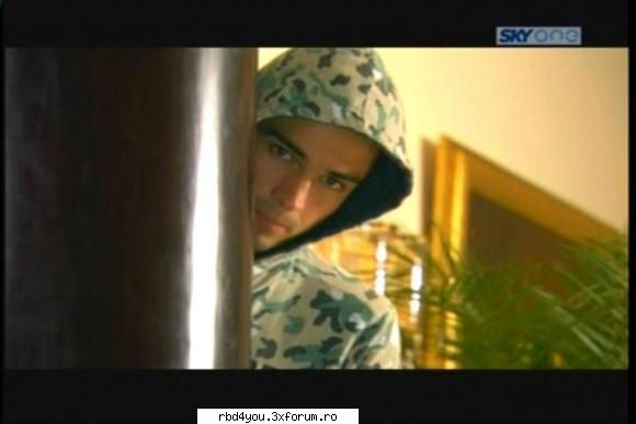 poncho - hilary_vondy - Rbd:La Familla