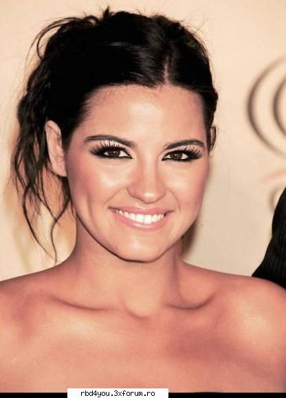 poti sa o descrii pe maite intrun cuv??? - elly_yummy_rbd - Maite