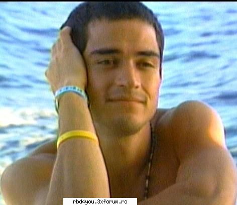*_*poza preferata*_* - PONCHO AM O MULTIME DE POZE Q EL ES MI AGTITO BB - Poncho