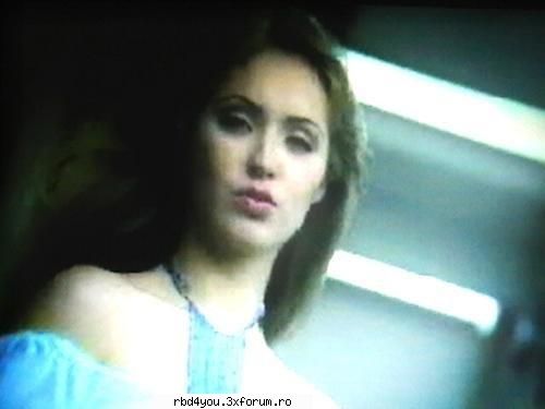 poze cu anahi mika - hilary_vondy - Anahi