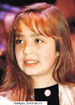poze cu anahi mika - hilary_vondy - Anahi