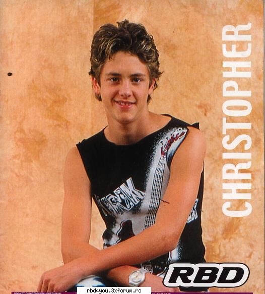 poze cu ucker pe cand era mik - hmmmm........arata bn - Christopher