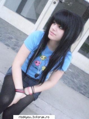 poze k userii - sper sa fie mai mare poza - about u...just u..because you're unik