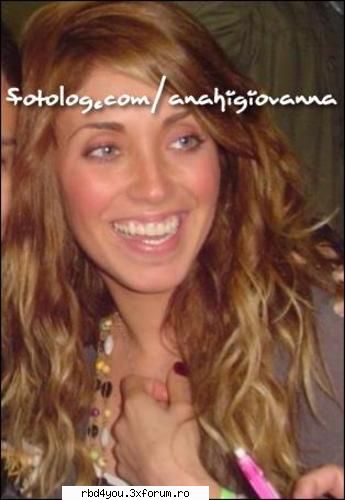 poze kre NU va plak k annie - asta nu prea imi place....oricum e dragutza si - Anahi