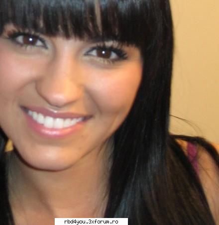 q breton sau fara sau tunsa bob? - si tunsa bob ii sta bn s mie imi place - Maite