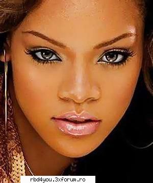 rihanna - si inca o poza in care avea paru' lung - muzik