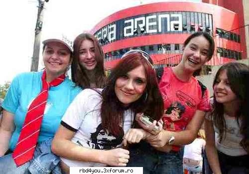 !!!!sosia lui dulce---SiMoNe----!!!! - as vrea eu sa fiu sosia lui dulce :D :D :D - Dulce