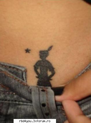 tatuaj annie - o alta poza cu fostul tatuaj - Anahi