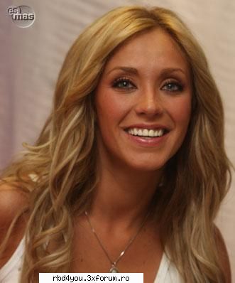 votatzi!!! - nu o urasc pe annie...a fost o perioada cand nu - RBD y R3B3LD3